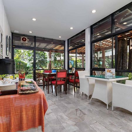 Charlie House Pin Klao Otel Bangkok Dış mekan fotoğraf