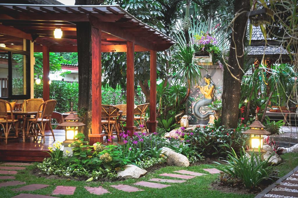 Charlie House Pin Klao Otel Bangkok Dış mekan fotoğraf