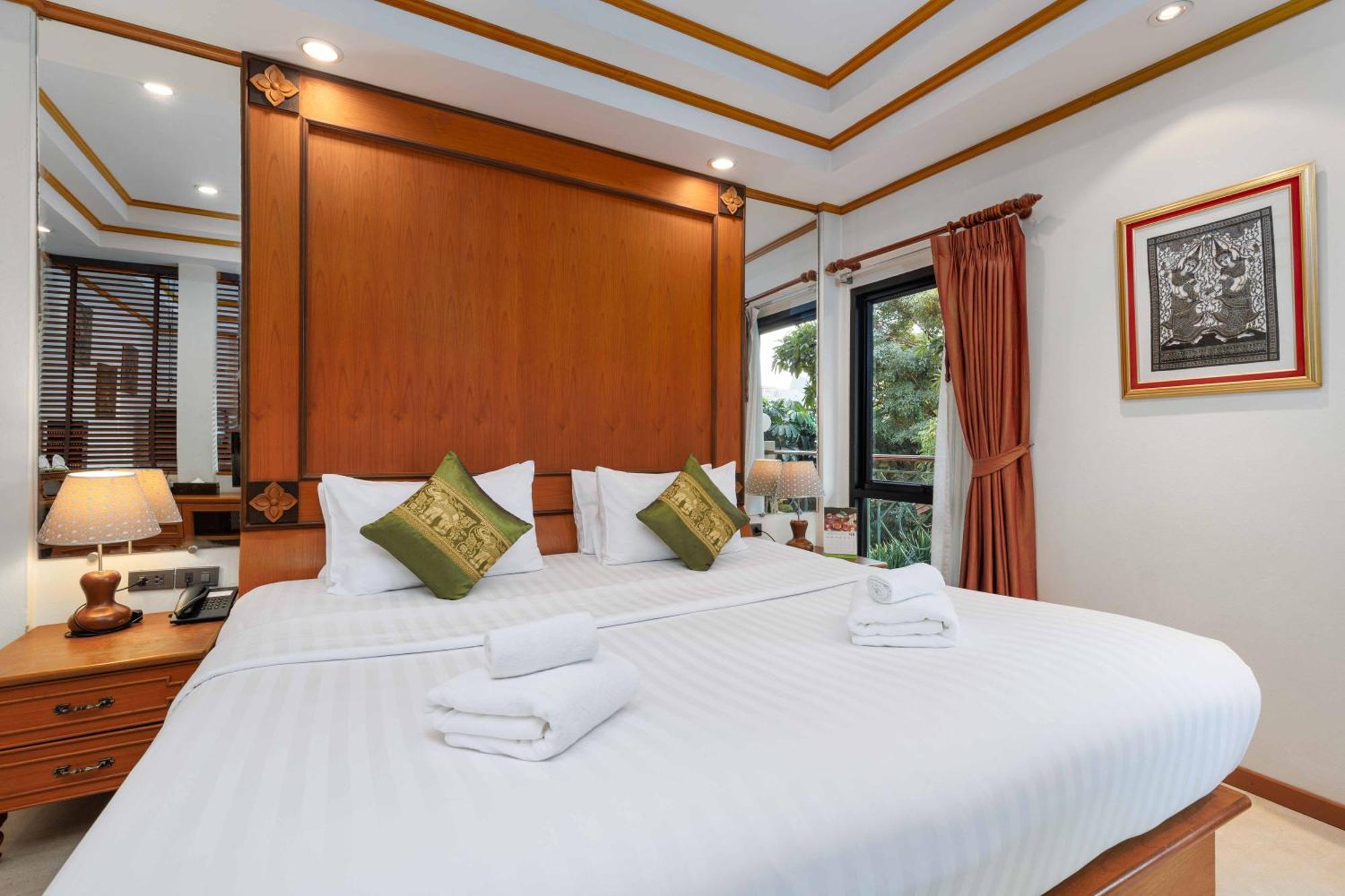 Charlie House Pin Klao Otel Bangkok Oda fotoğraf