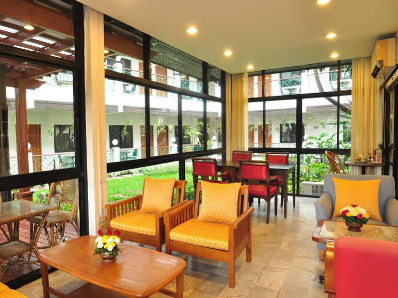 Charlie House Pin Klao Otel Bangkok Dış mekan fotoğraf