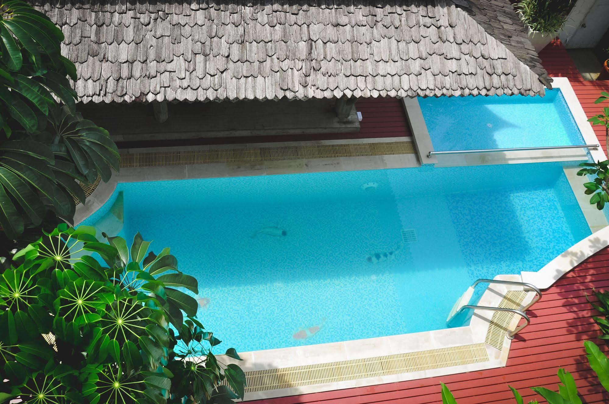 Charlie House Pin Klao Otel Bangkok Dış mekan fotoğraf
